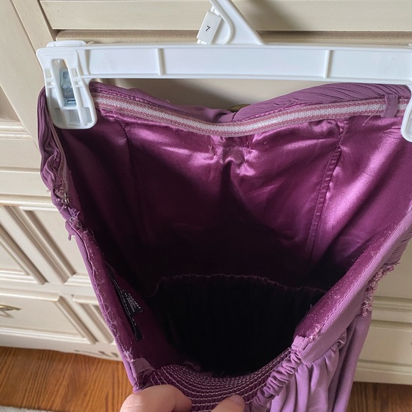 Le Chateau Beaded Short Prom/Grad/Event Dress - Picture 4 of 7